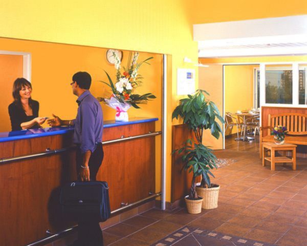 Aparthotel Adagio Access Marseille Prado Perier Интерьер фото